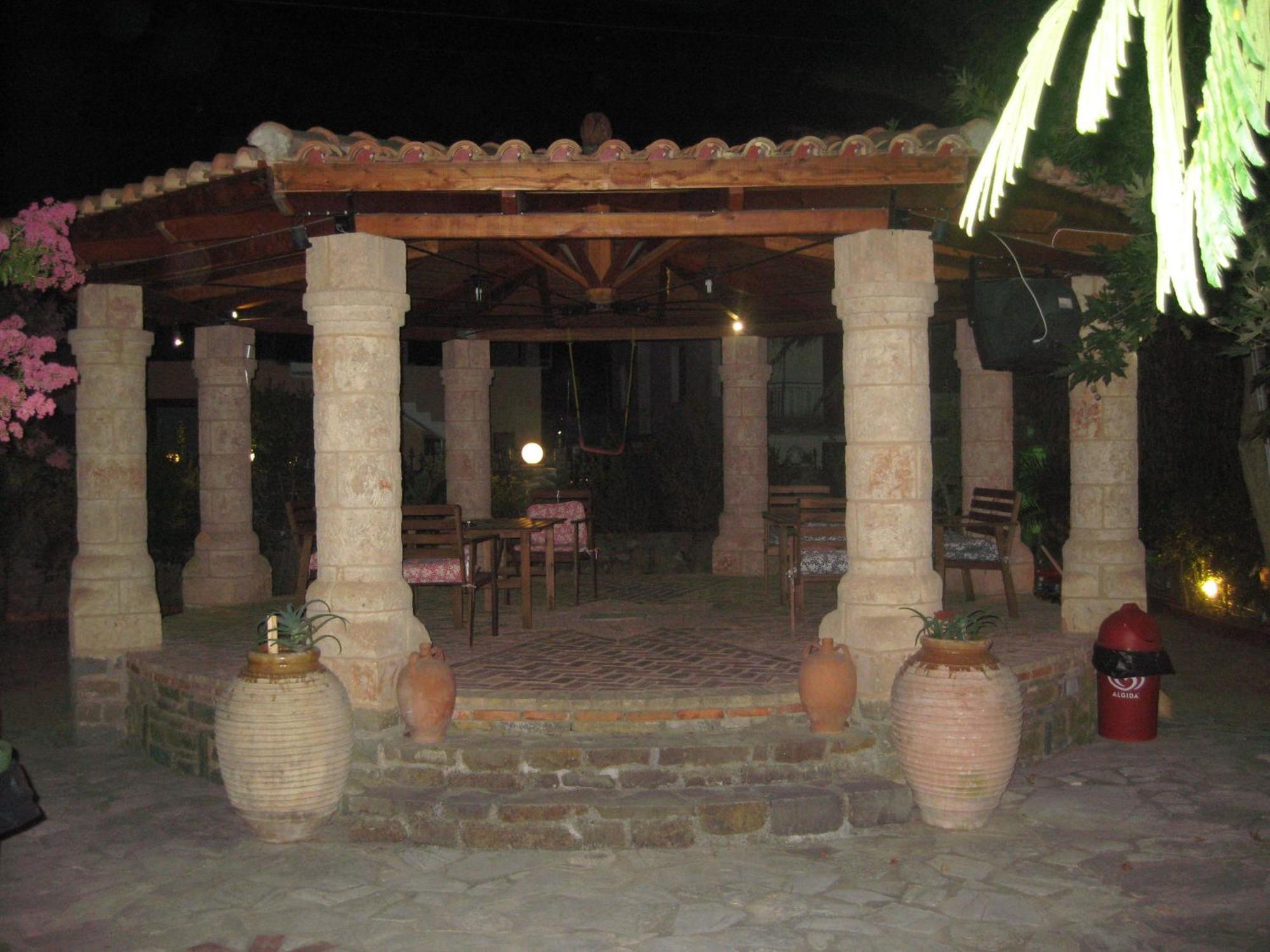 Assimakis Hotel Finikounda Exterior foto